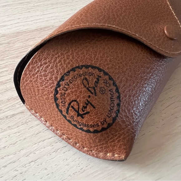 Ray-Ban Brown Leather Sunglasses Case - Picture 2 of 4